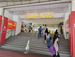 Lucky Plaza (D9), Retail #594370661